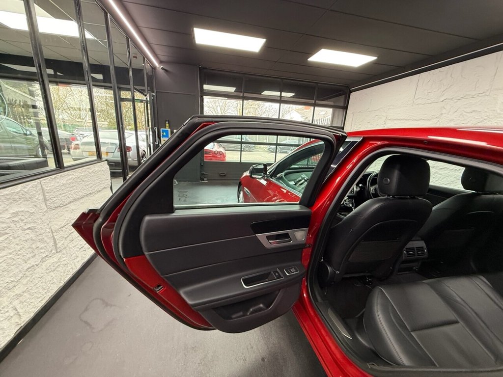 Used Jaguar XF 2017 for sale - 76509377: Photo 37