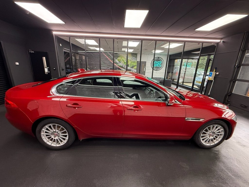 Used Jaguar XF 2017 for sale - 76509377: Photo 8