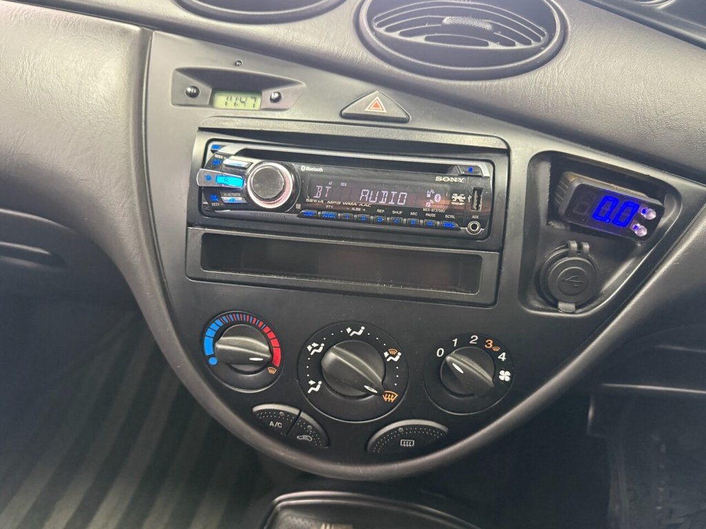 Used Ford Focus 2003 for sale - 76406394: Photo 18