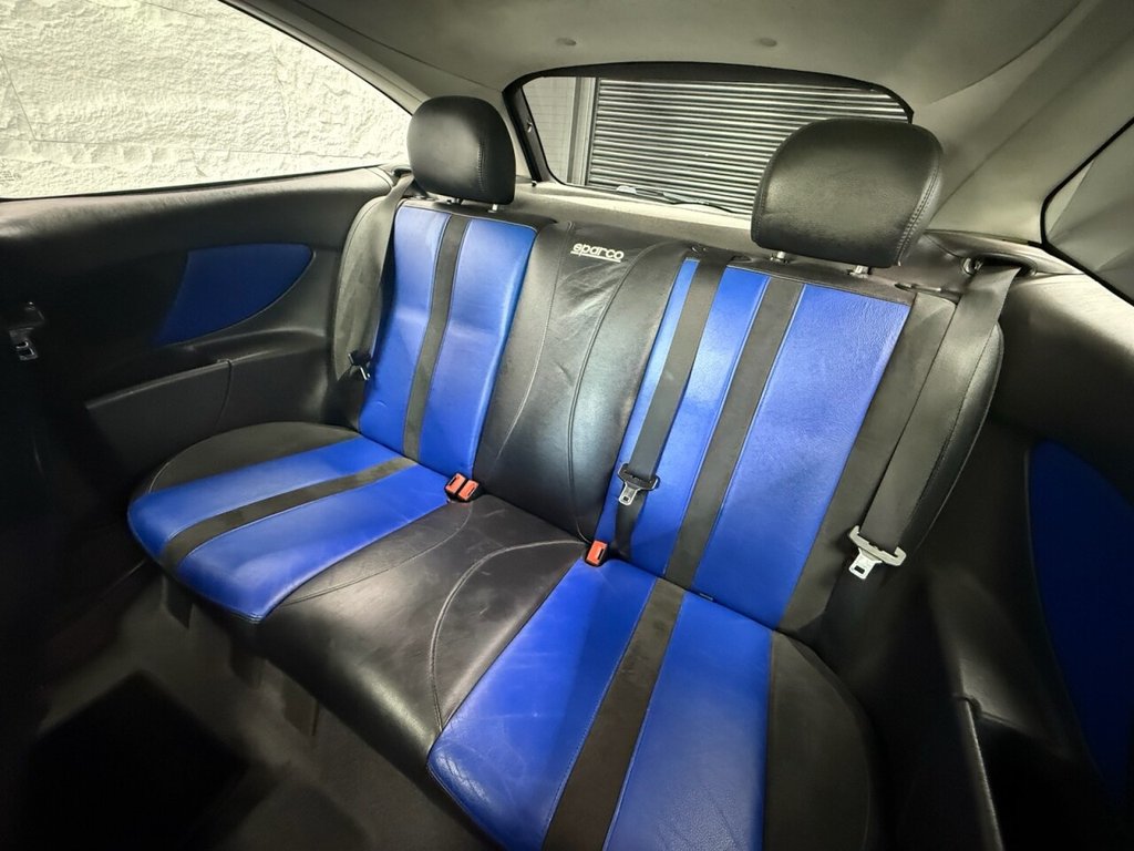 Used Ford Focus 2003 for sale - 76406394: Photo 5