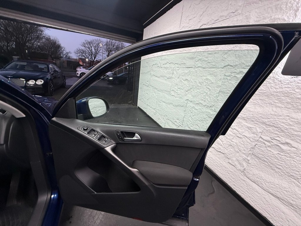 Used Volkswagen Tiguan 2009 for sale - 77211973: Photo 23