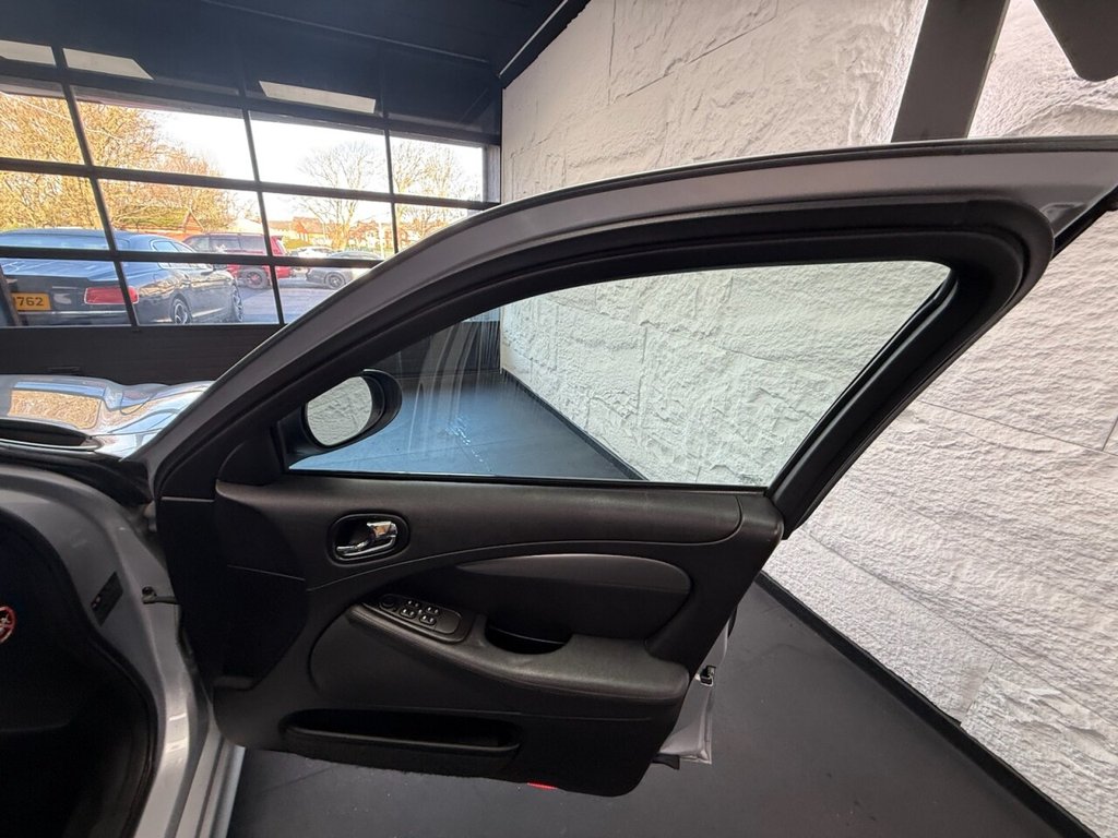 Used Jaguar S-Type 2007 for sale - 76910202: Photo 16