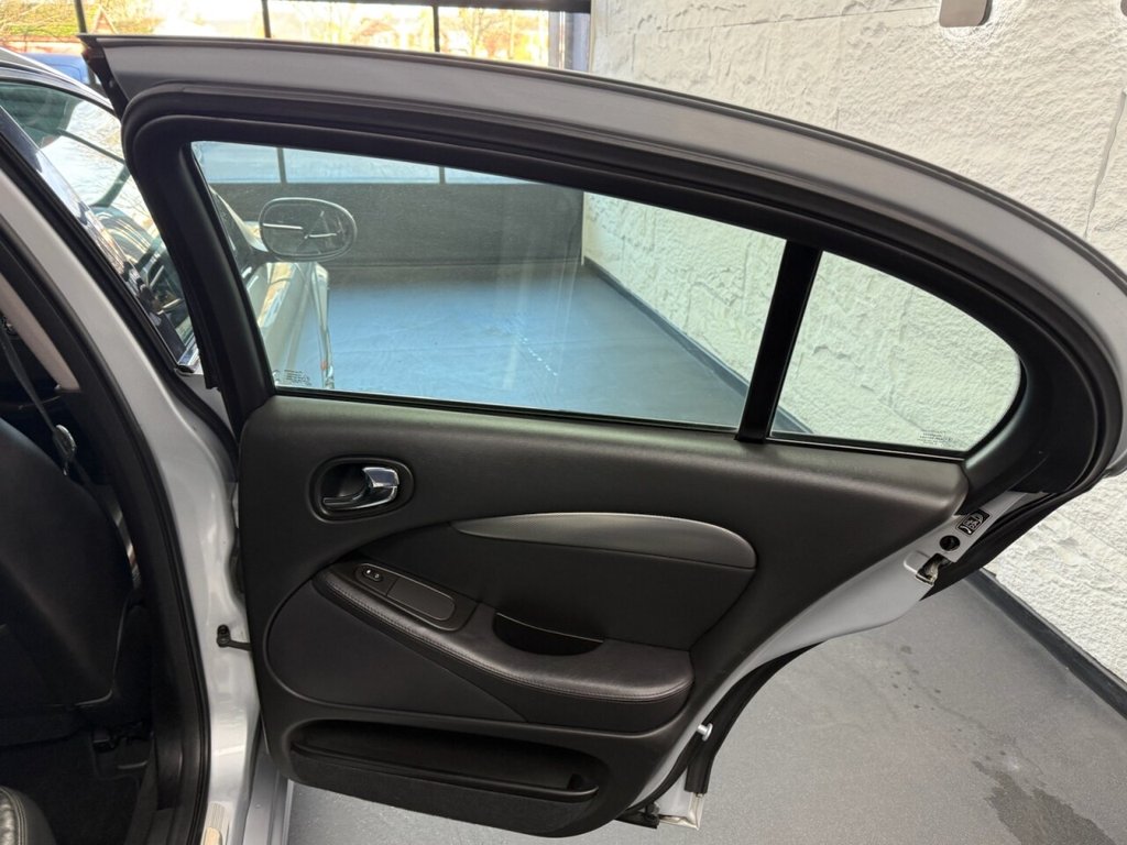 Used Jaguar S-Type 2007 for sale - 76910202: Photo 22