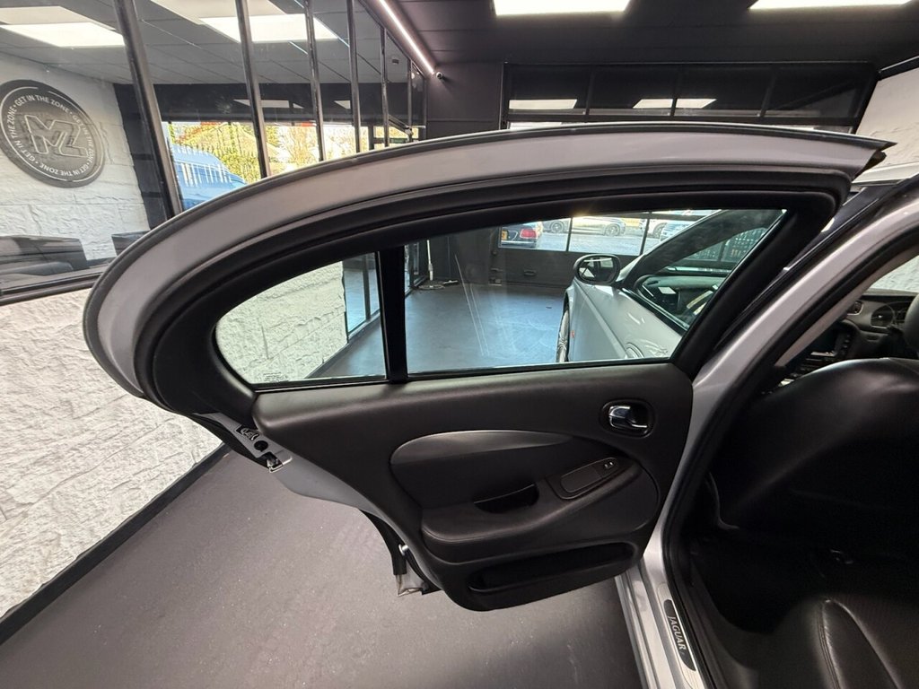 Used Jaguar S-Type 2007 for sale - 76910202: Photo 29