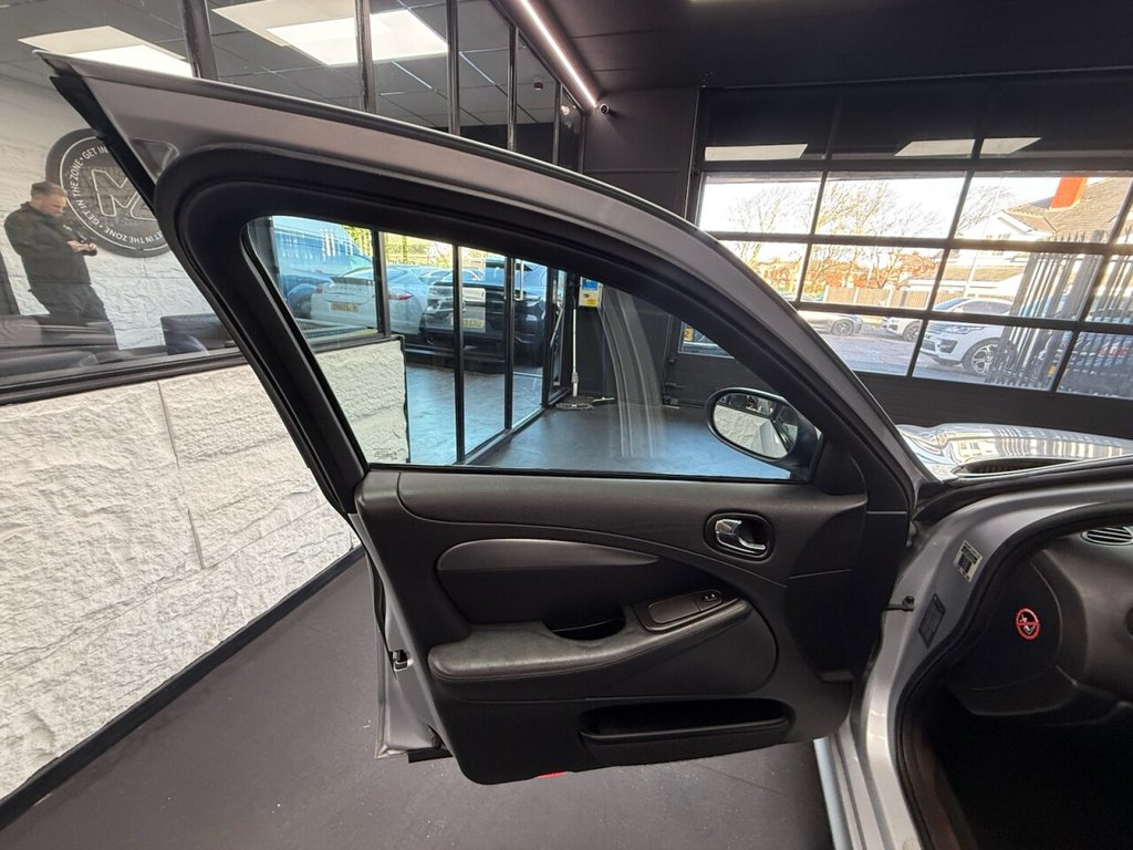 Used Jaguar S-Type 2007 for sale - 76910202: Photo 32