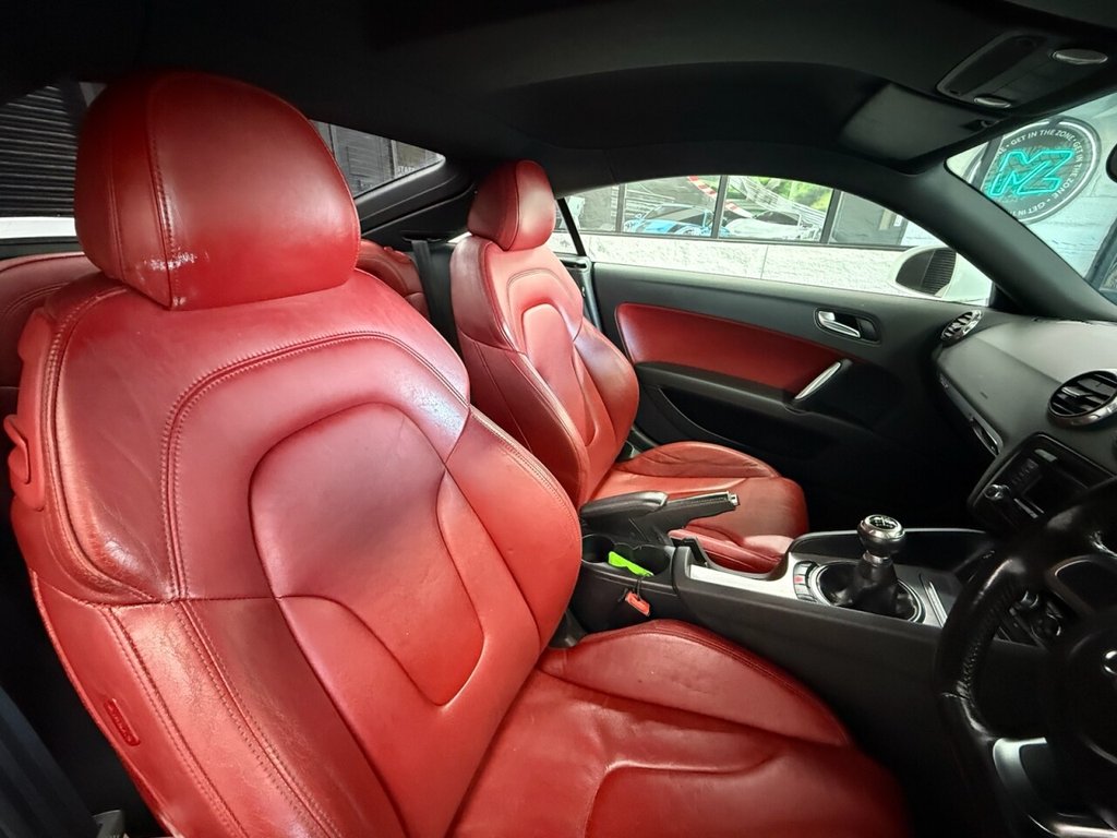 Used Audi TT 2010 for sale - 76642710: Photo 9