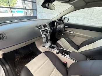 Used Volvo C30 2010 for sale - 79481563: Photo