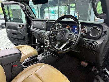 Used Jeep Wrangler 2019 for sale - 78943765: Photo
