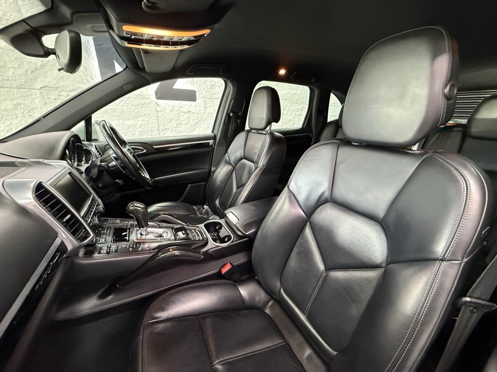 Used Porsche Cayenne 2015 for sale - 76080404: Photo 18