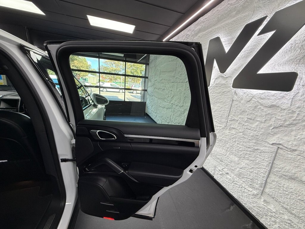 Used Porsche Cayenne 2015 for sale - 76080404: Photo 29