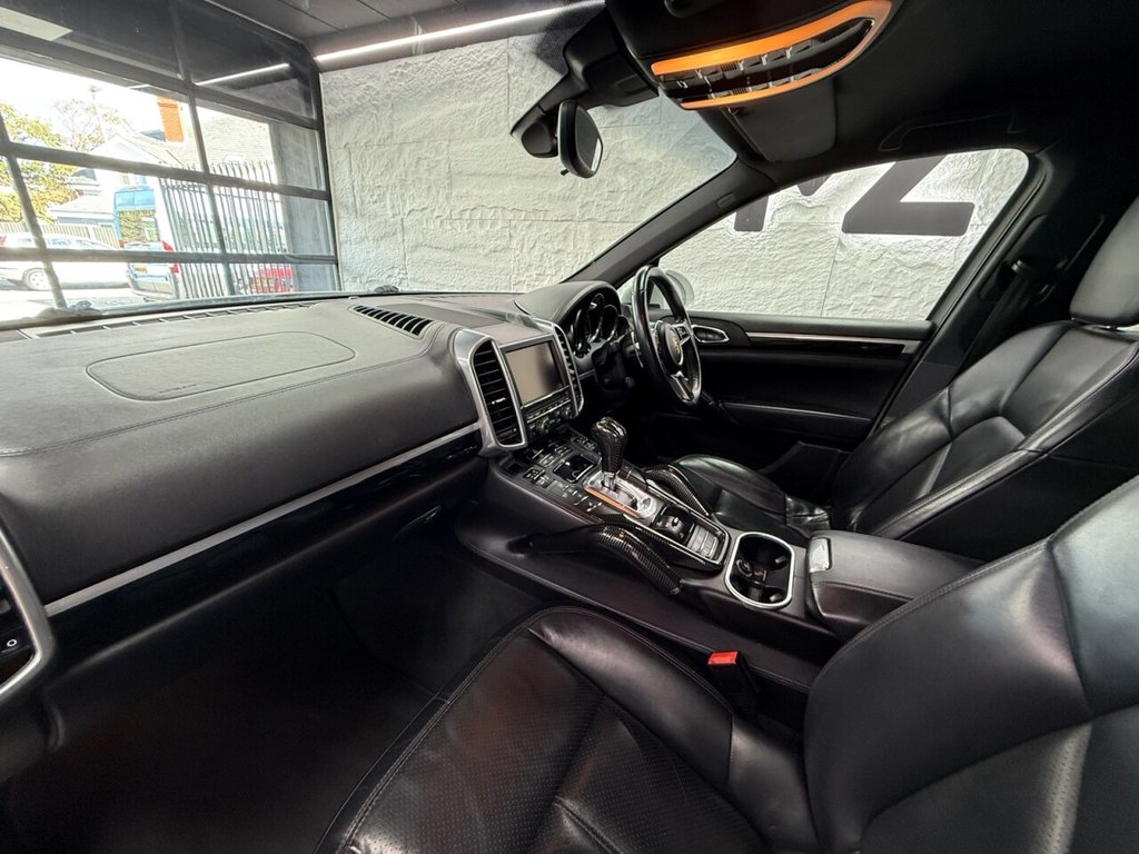 Used Porsche Cayenne 2015 for sale - 76080404: Photo 33
