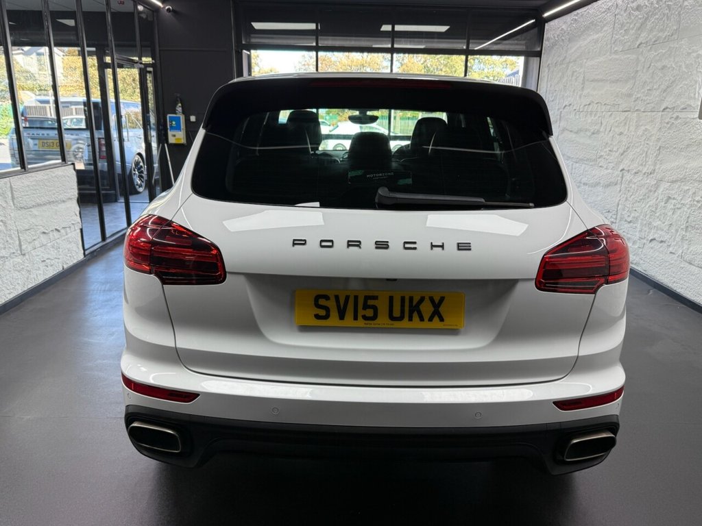 Used Porsche Cayenne 2015 for sale - 76080404: Photo 4