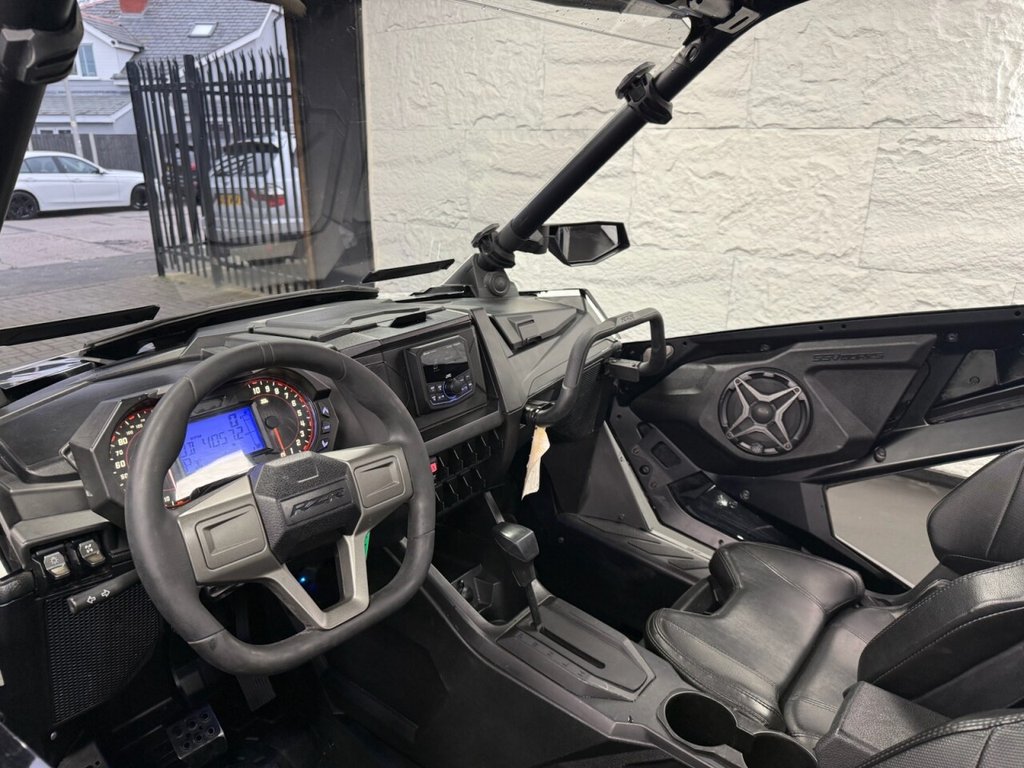 Polaris RZR