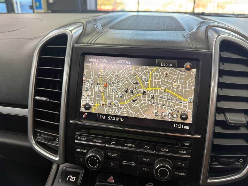 Used Porsche Cayenne 2013 for sale - 77072563: Photo 18