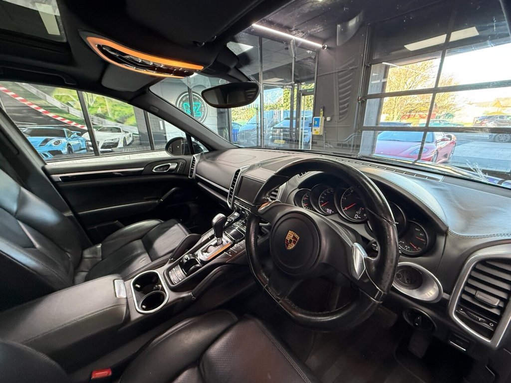Used Porsche Cayenne 2013 for sale - 77072563: Photo 3