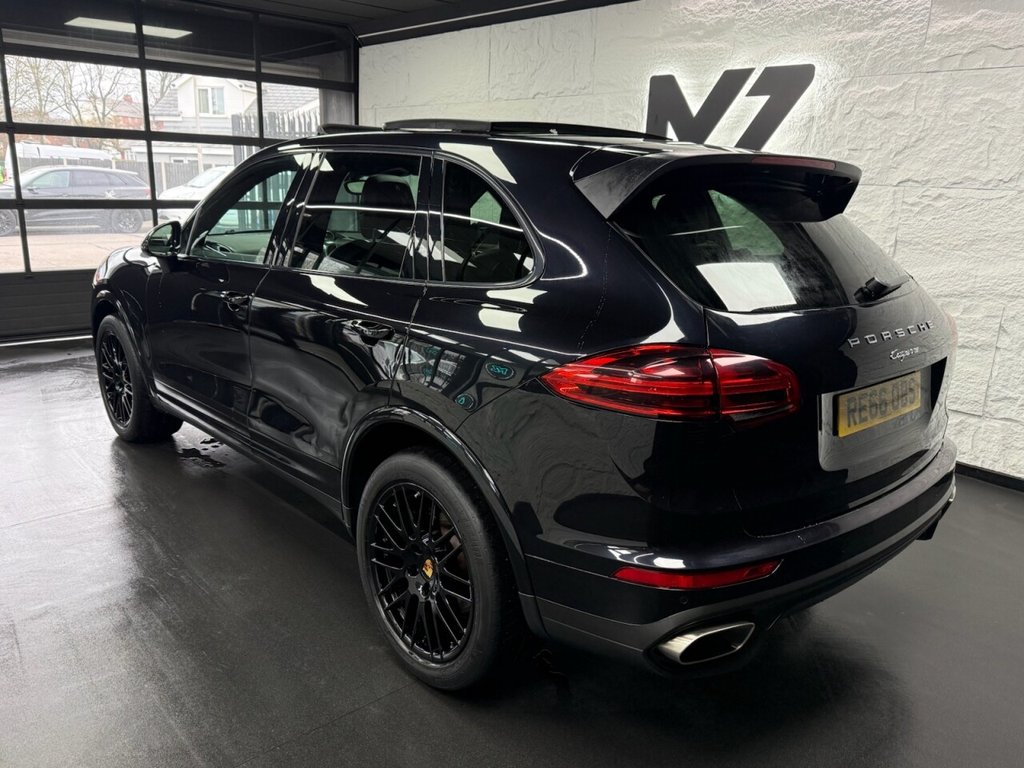 Used Porsche Cayenne 2016 for sale - 77666849: Photo 12