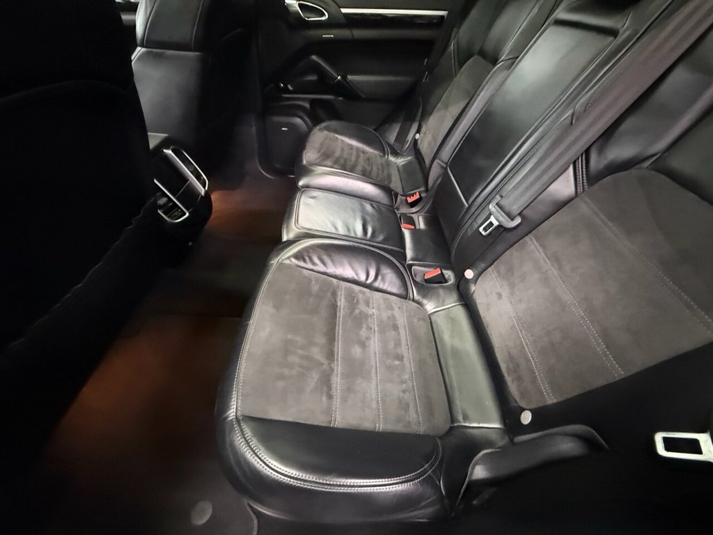 Used Porsche Cayenne 2016 for sale - 77666849: Photo 13