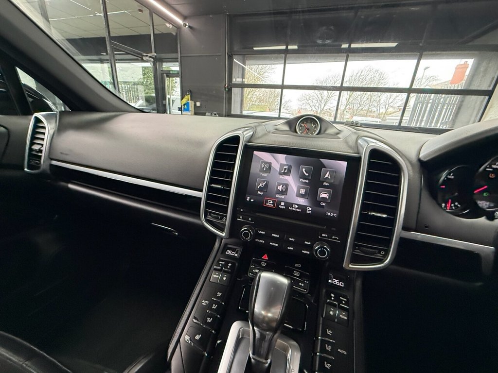 Used Porsche Cayenne 2016 for sale - 77666849: Photo 23