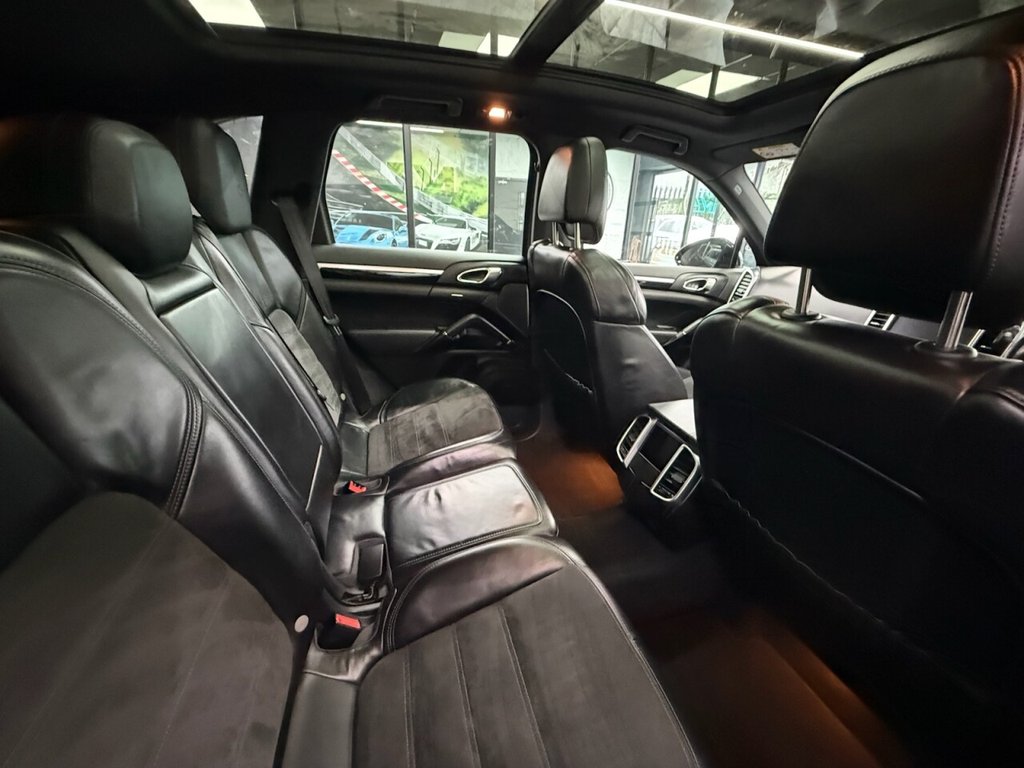 Used Porsche Cayenne 2016 for sale - 77666849: Photo 5