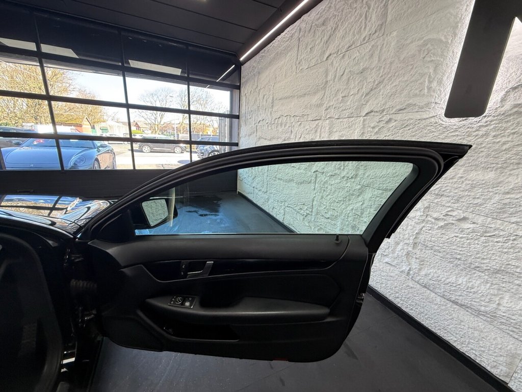 Used Mercedes-Benz C Class 2012 for sale - 78154120: Photo 23