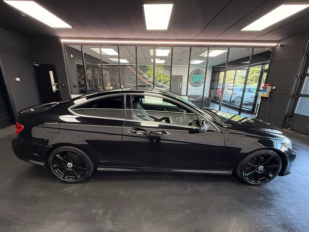 Used Mercedes-Benz C Class 2012 for sale - 78154120: Photo 8