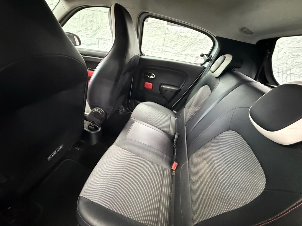 Used Renault Twingo 2015 for sale - 76210460: Photo 15