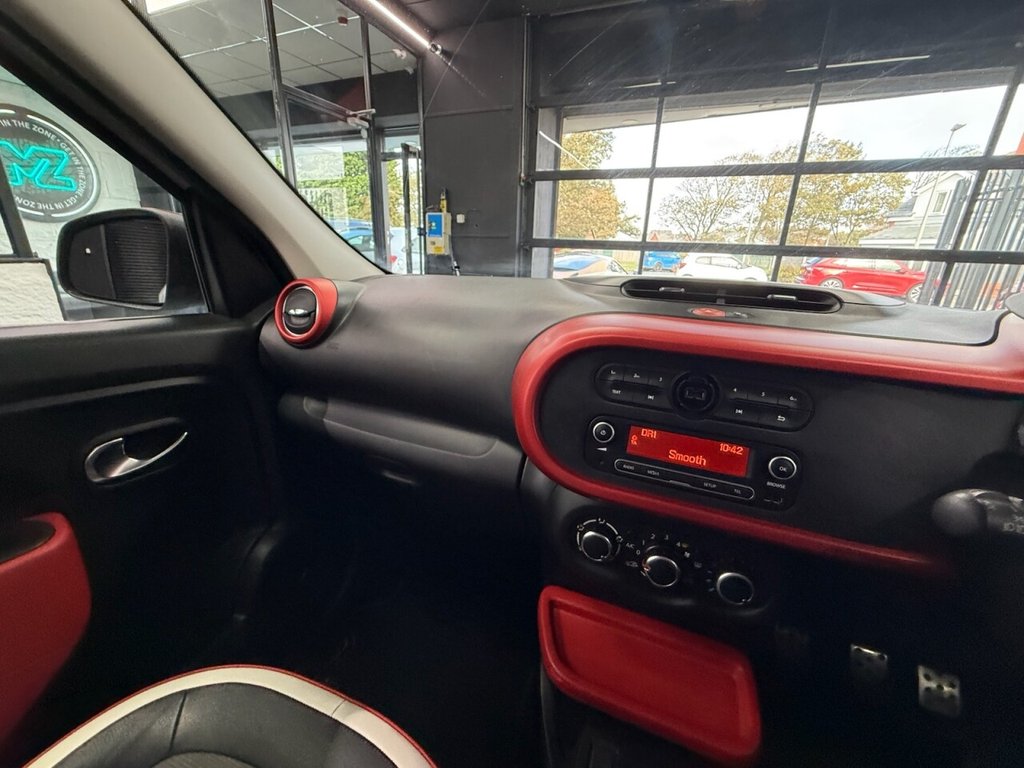 Used Renault Twingo 2015 for sale - 76210460: Photo 22