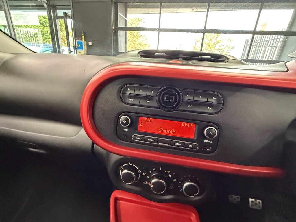 Used Renault Twingo 2015 for sale - 76210460: Photo 25