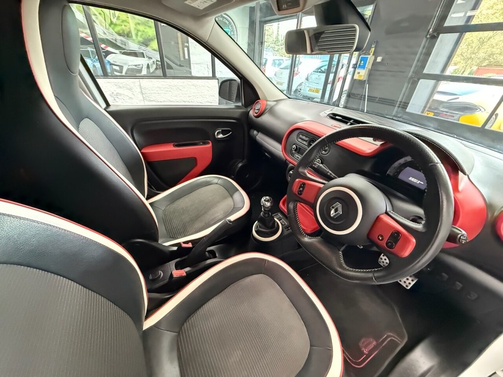 Used Renault Twingo 2015 for sale - 76210460: Photo 5