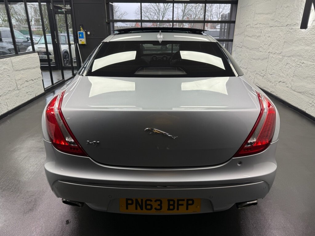 Used Jaguar XJ 2013 for sale - 77187890: Photo 10