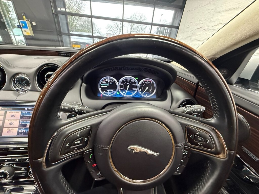 Used Jaguar XJ 2013 for sale - 77187890: Photo 18