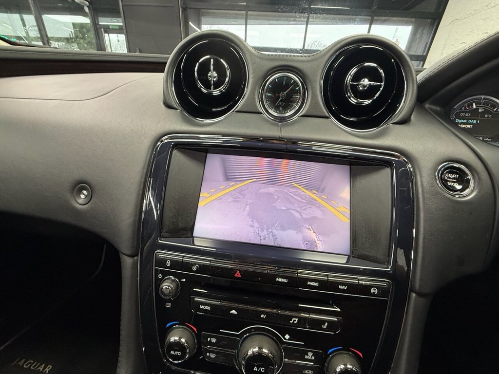 Used Jaguar XJ 2013 for sale - 77187890: Photo 20