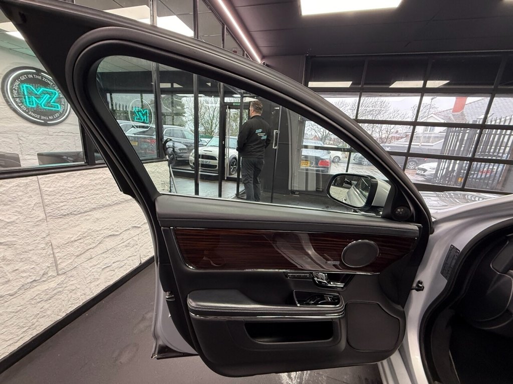 Used Jaguar XJ 2013 for sale - 77187890: Photo 34