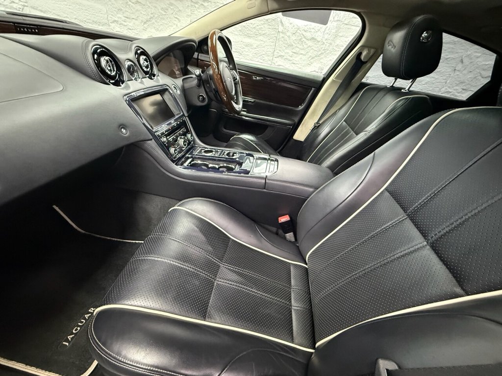 Used Jaguar XJ 2013 for sale - 77187890: Photo 9