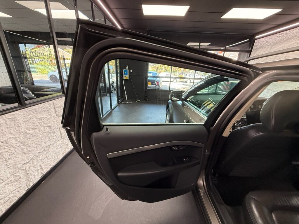 Used Volvo XC70 2008 for sale - 76081119: Photo 27