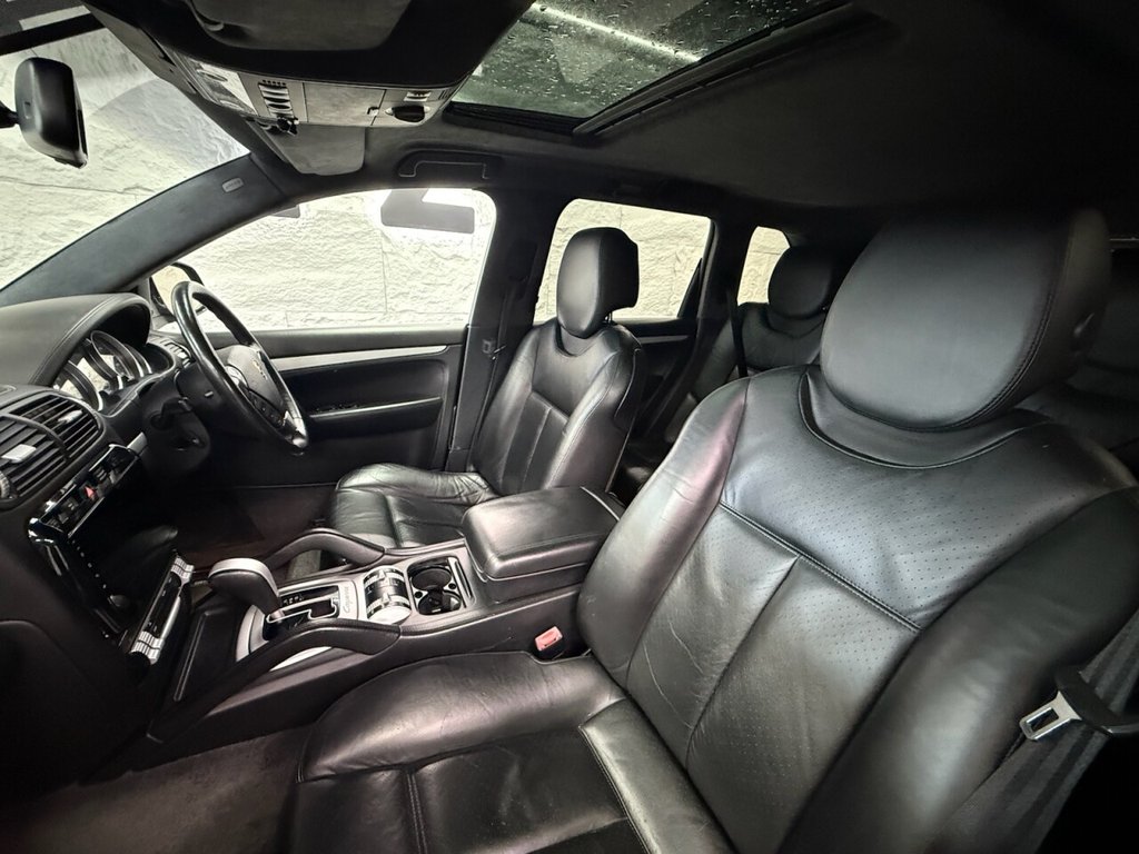 Used Porsche Cayenne 2004 for sale - 77546993: Photo 17