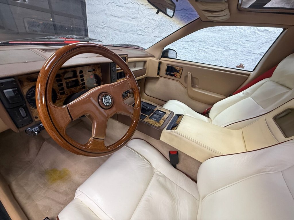 Used Pontiac Fiero 1988 for sale - 76901051: Photo 24