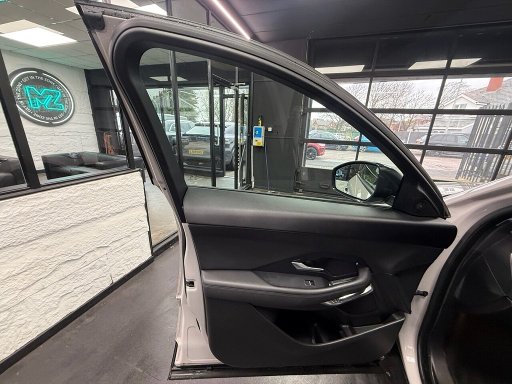 Used Jaguar E-Pace 2018 for sale - 77609134: Photo 35