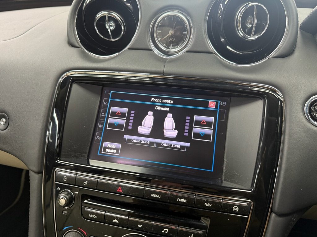Used Jaguar XJ 2014 for sale - 76147858: Photo 19