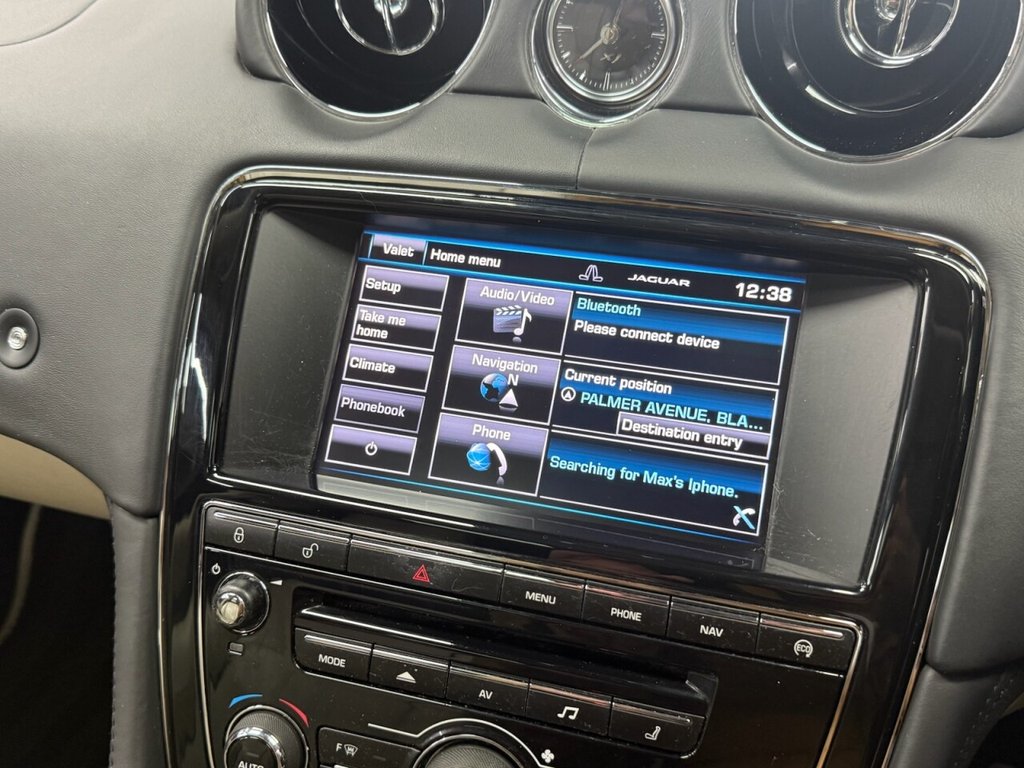 Used Jaguar XJ 2014 for sale - 76147858: Photo 25