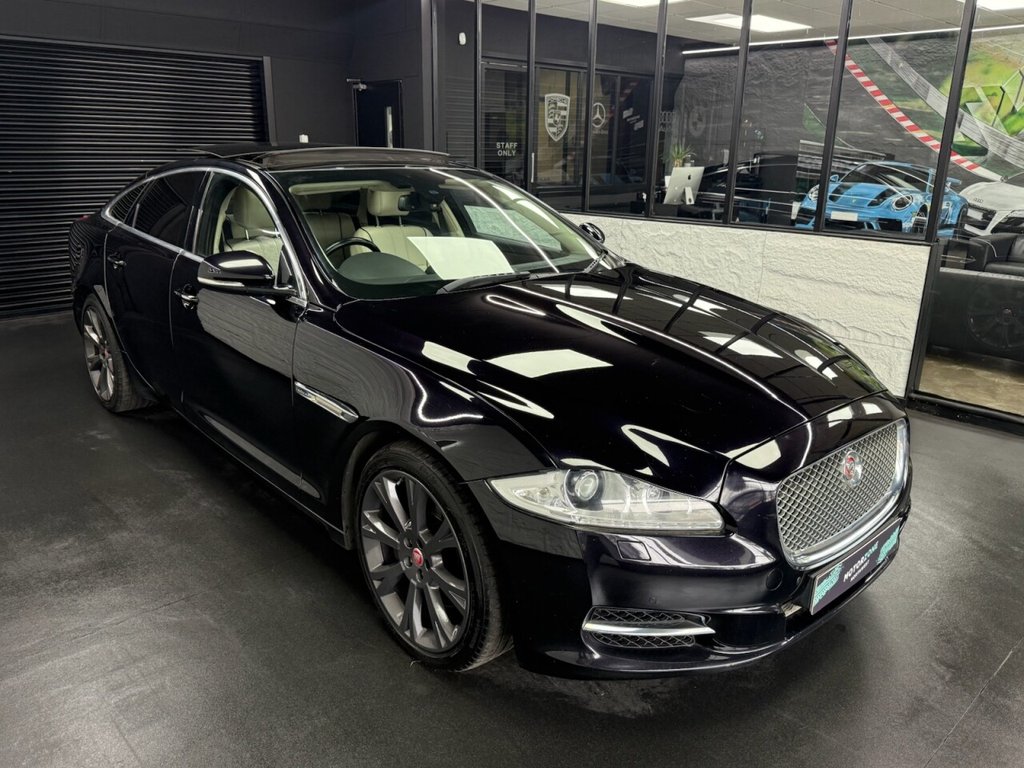 Used Jaguar XJ 2014 for sale - 76147858: Photo 4