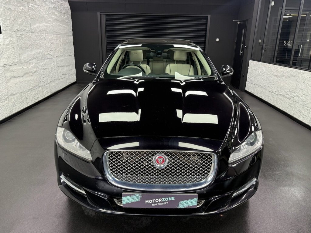 Used Jaguar XJ 2014 for sale - 76147858: Photo 6