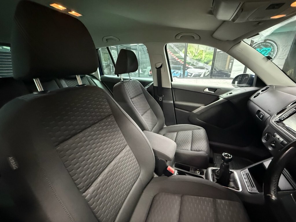 Used Volkswagen Tiguan 2009 for sale - 76962035: Photo 5