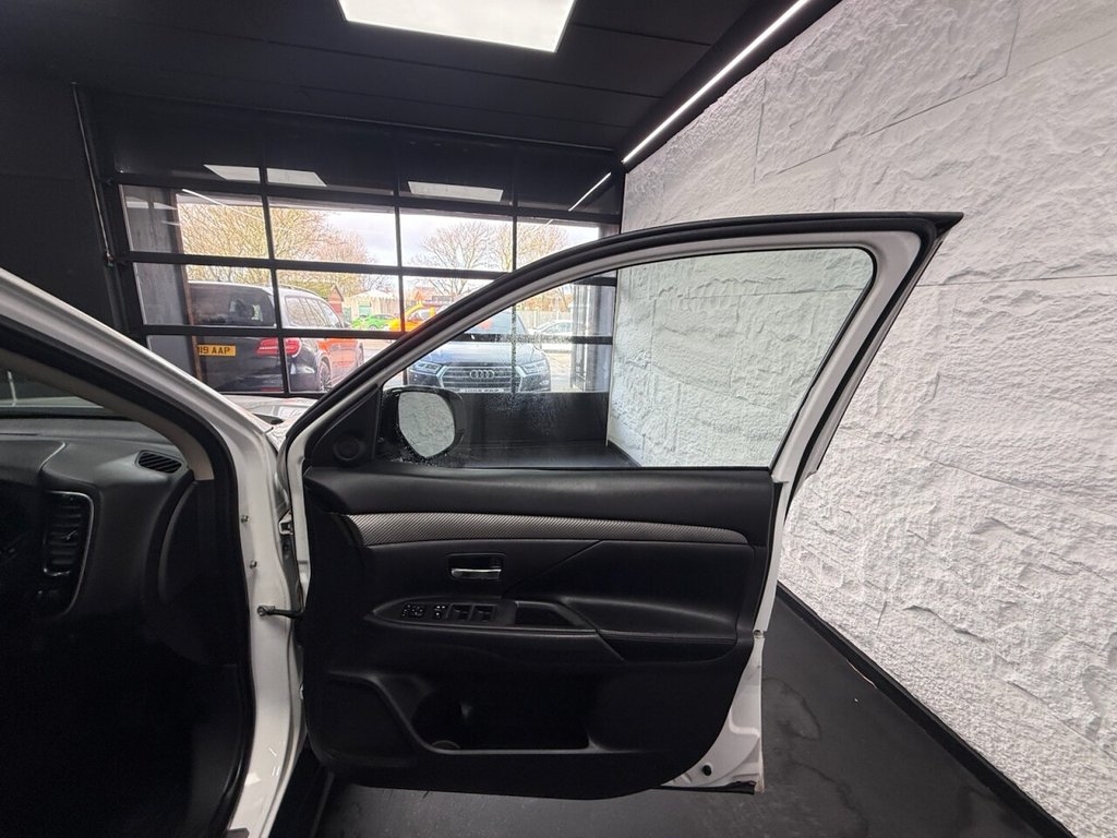 Used Mitsubishi Outlander 2015 for sale - 77904709: Photo 23