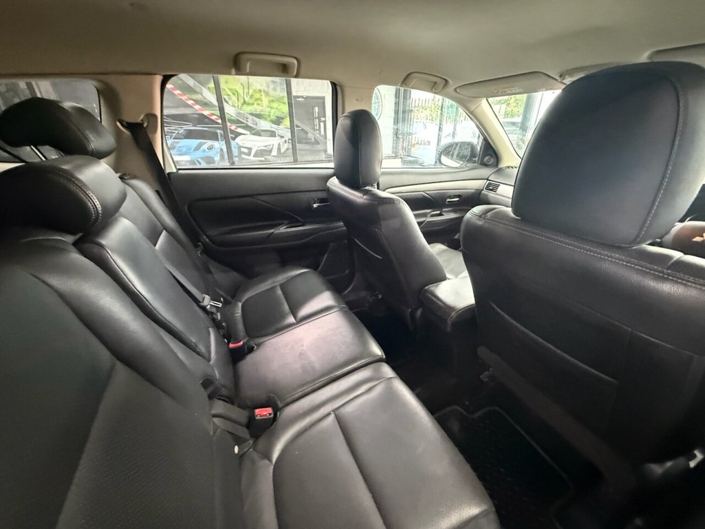Used Mitsubishi Outlander 2015 for sale - 77904709: Photo 24