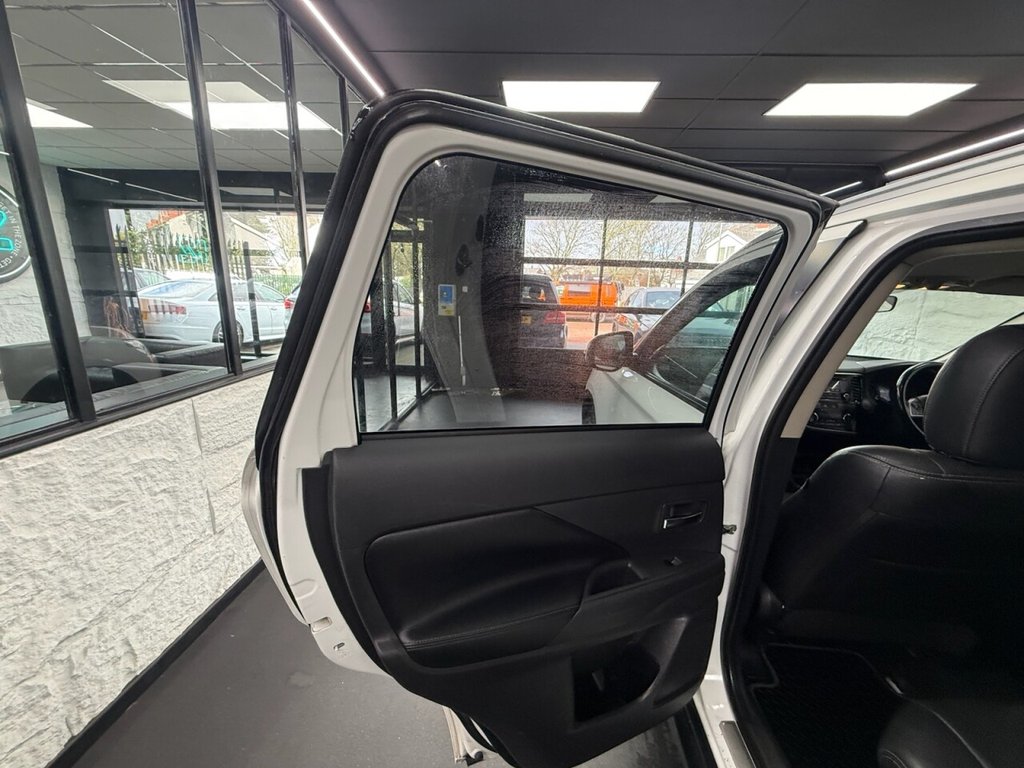 Used Mitsubishi Outlander 2015 for sale - 77904709: Photo 29