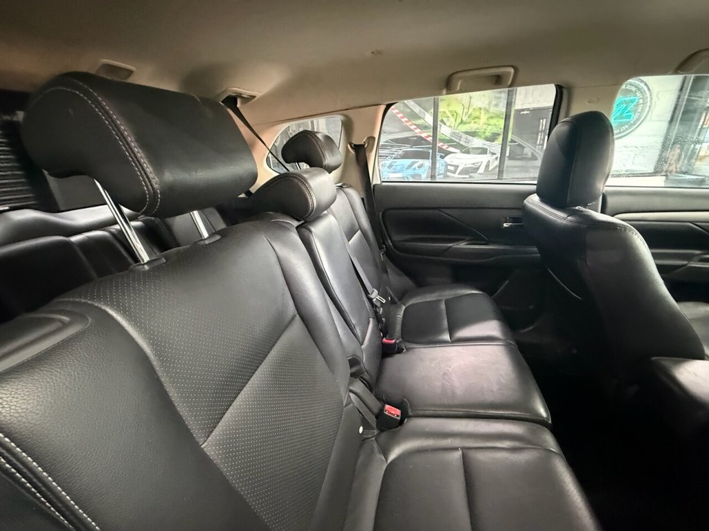 Used Mitsubishi Outlander 2015 for sale - 77904709: Photo 9