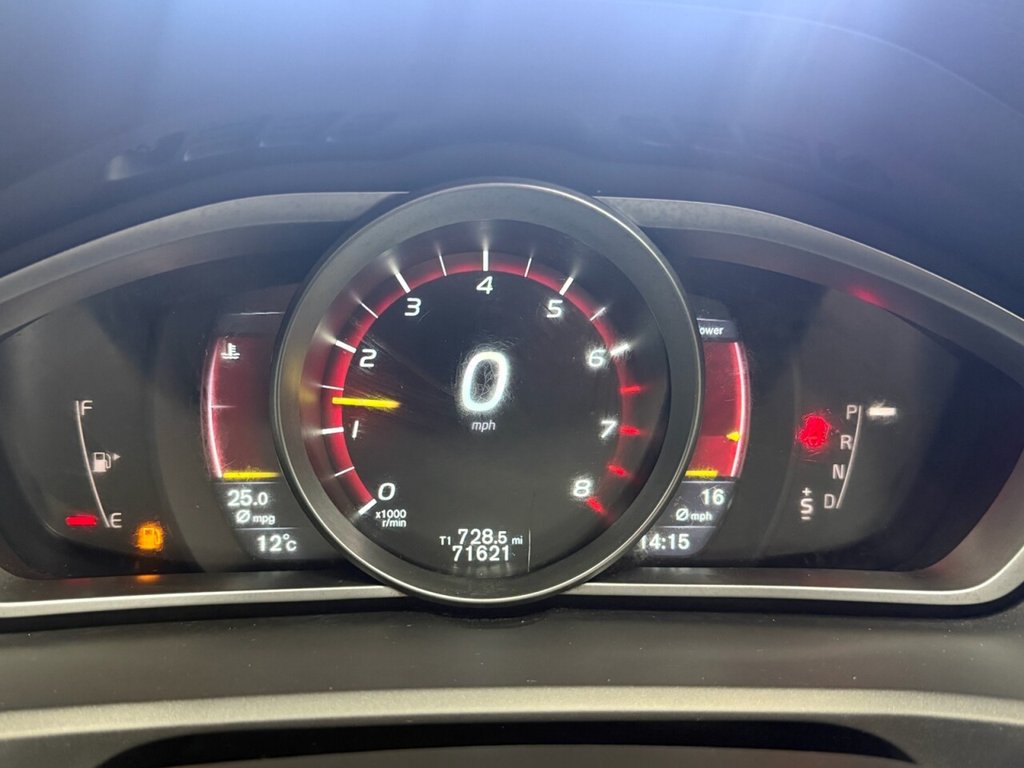 Used Volvo V40 2015 for sale - 78043951: Photo 20