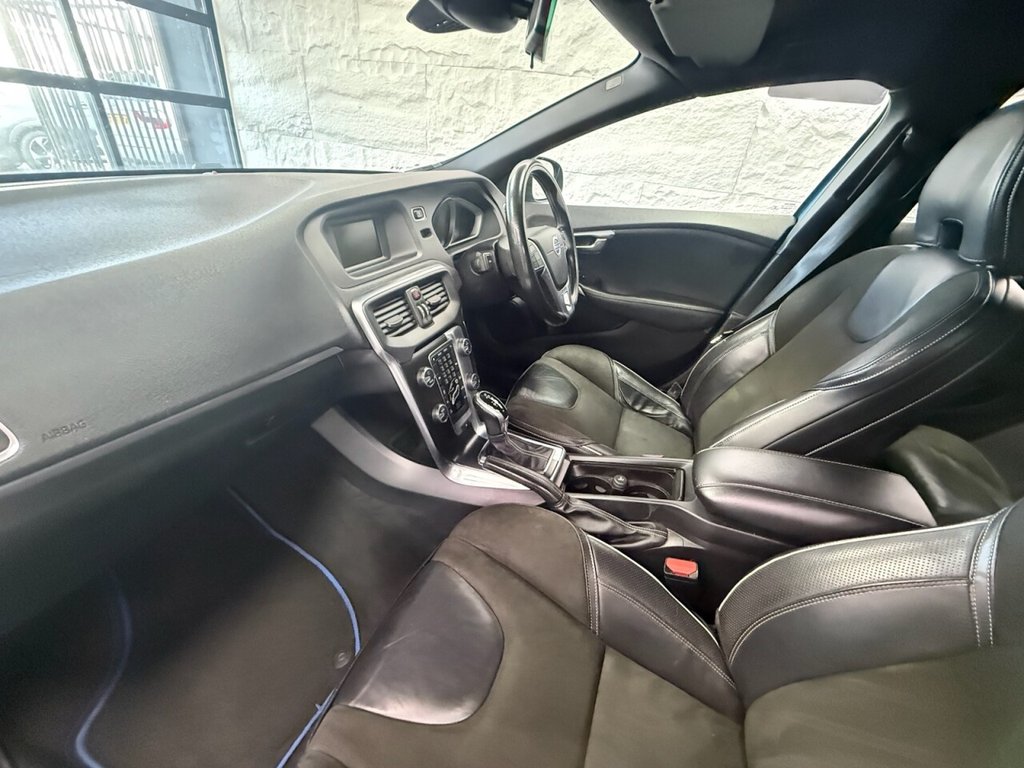 Used Volvo V40 2015 for sale - 78043951: Photo 29