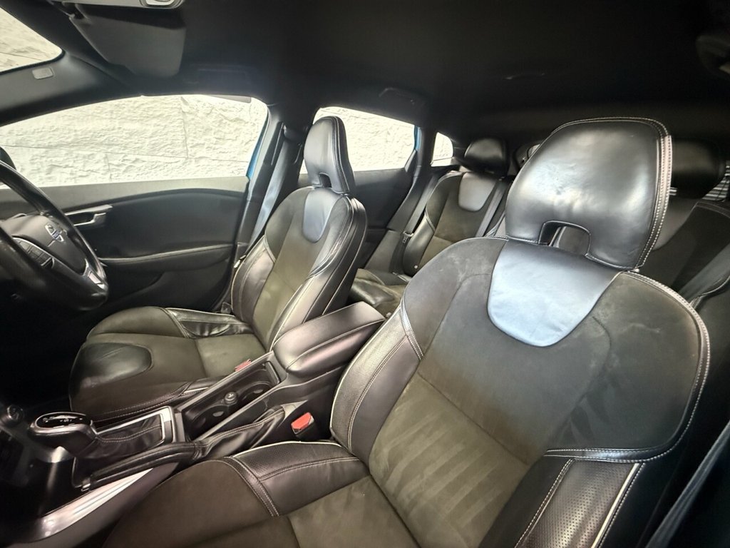 Used Volvo V40 2015 for sale - 78043951: Photo 31